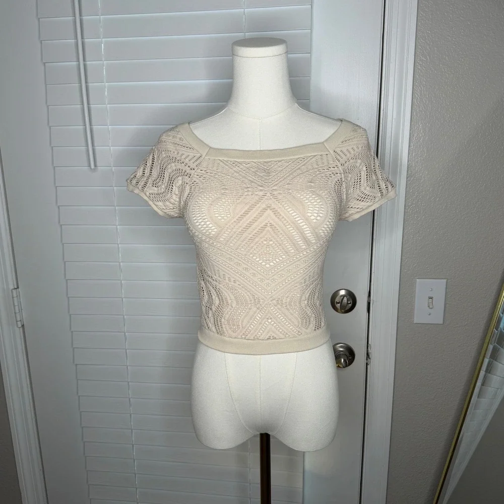 bebe Cream Open Knit Crop Top Y2K Boho festival Coastal Cowgirl Size M/L